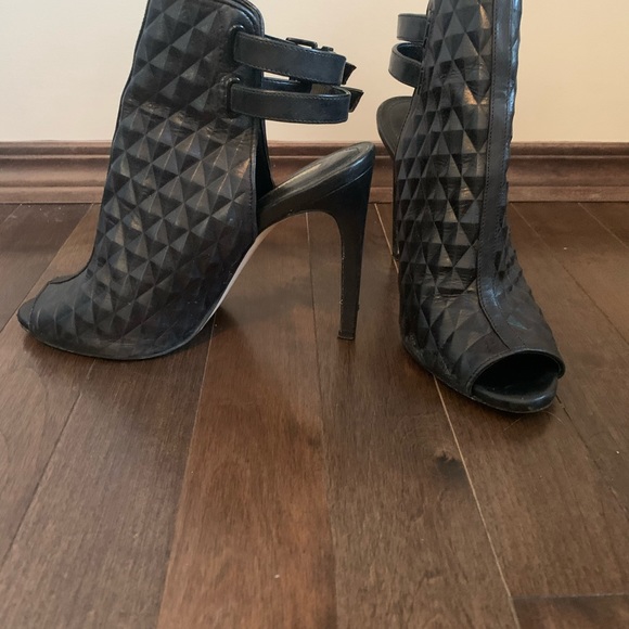 BCBG Generation “Comet” Quilted Bootie - Picture 3 of 5